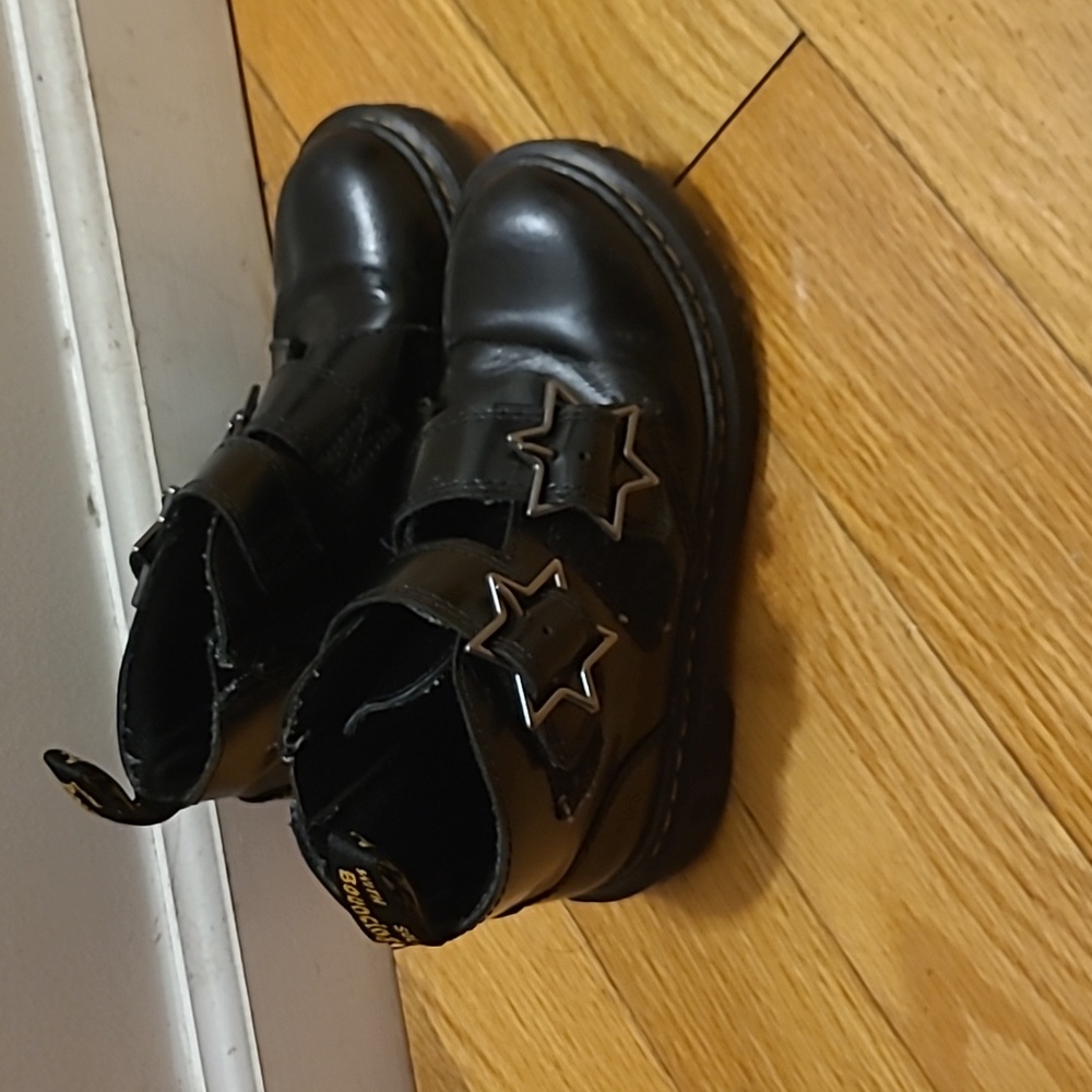 Dr. Martens Devon Bex Star Buckle Leather Black Ankle Boots Kids Size US 1
